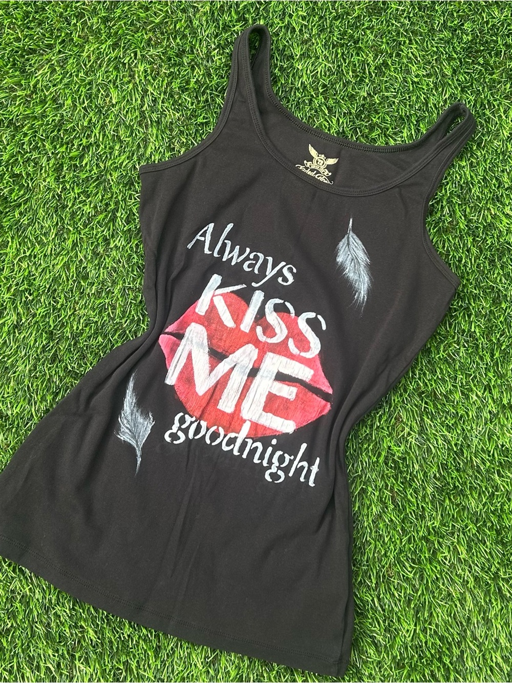 Faded Glory Black Tank with Red Lips Graphic